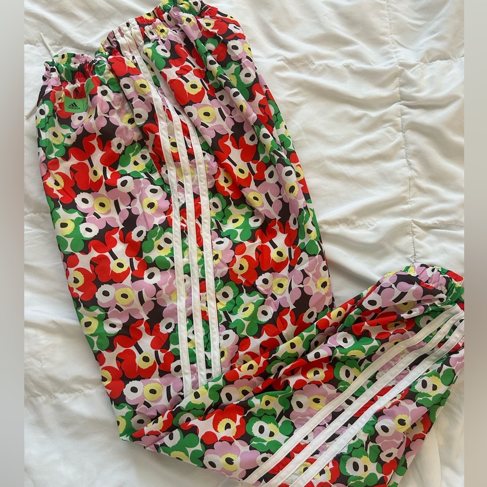 Marimekko Floral Patterned pants- Red, Green, Pink, Black